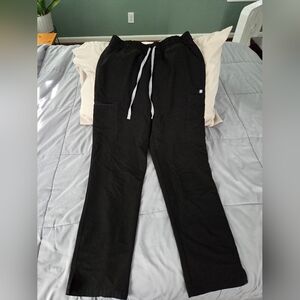 Figs Scrub Pants 8 Pockets